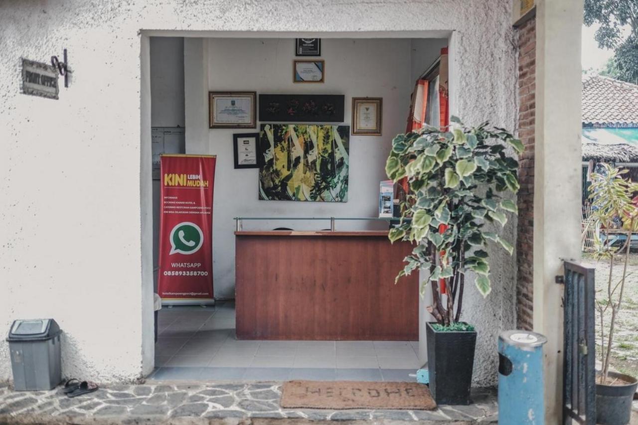 Отель Reddoorz Near Pantai Florida Anyer Серанг Экстерьер фото